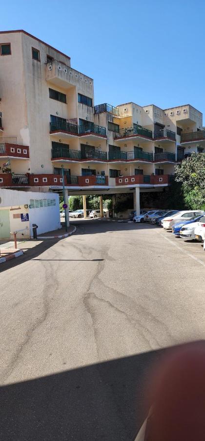 Апартаменты דירת חדר יפה ונעימה באיזור פסטורלי ושקט Зихрон-Яаков Экстерьер фото